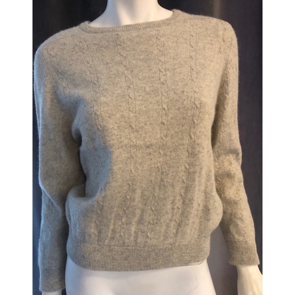 Bonwit Teller Sweaters - Bonwit Teller Crew Neck gray and cream sweater